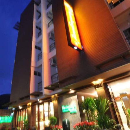 Hemingway'S Hotel Patong Екстер'єр фото