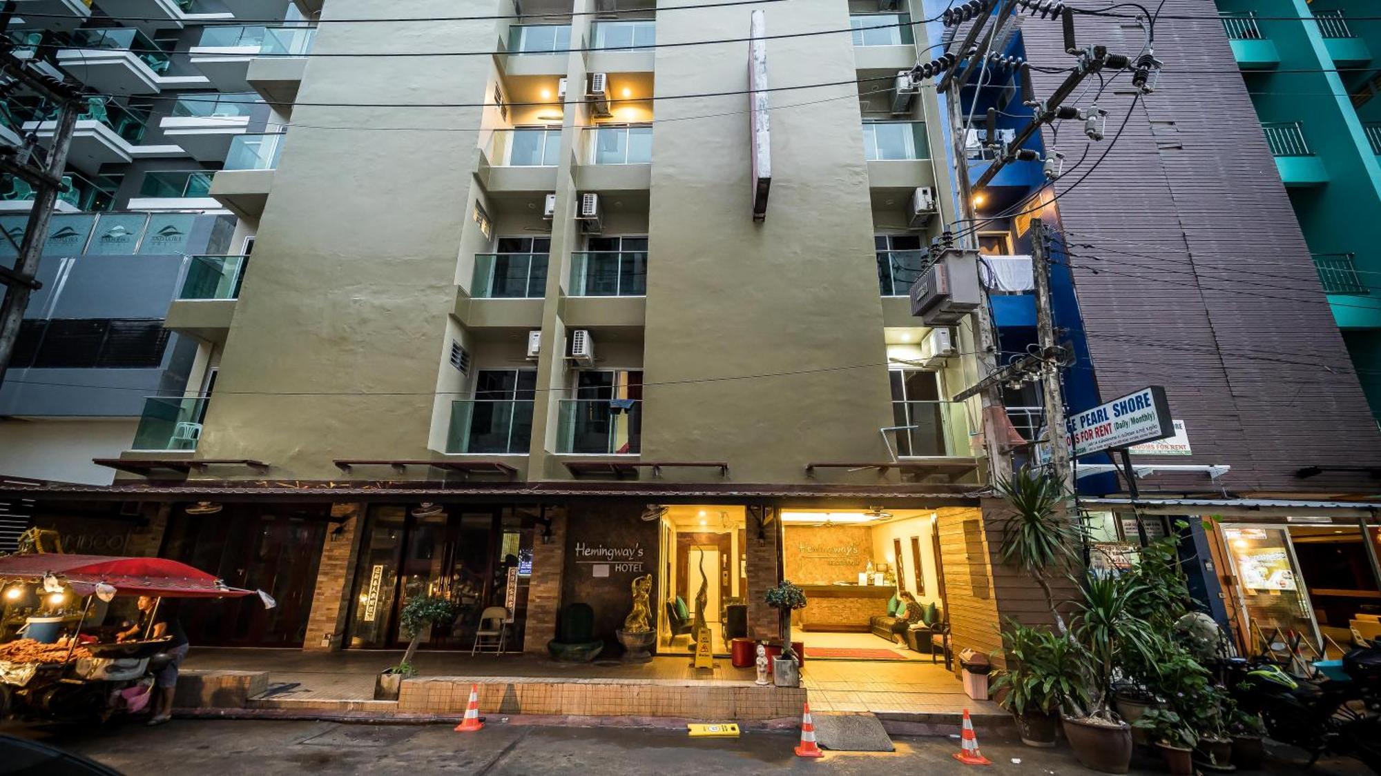 Hemingway'S Hotel Patong Екстер'єр фото